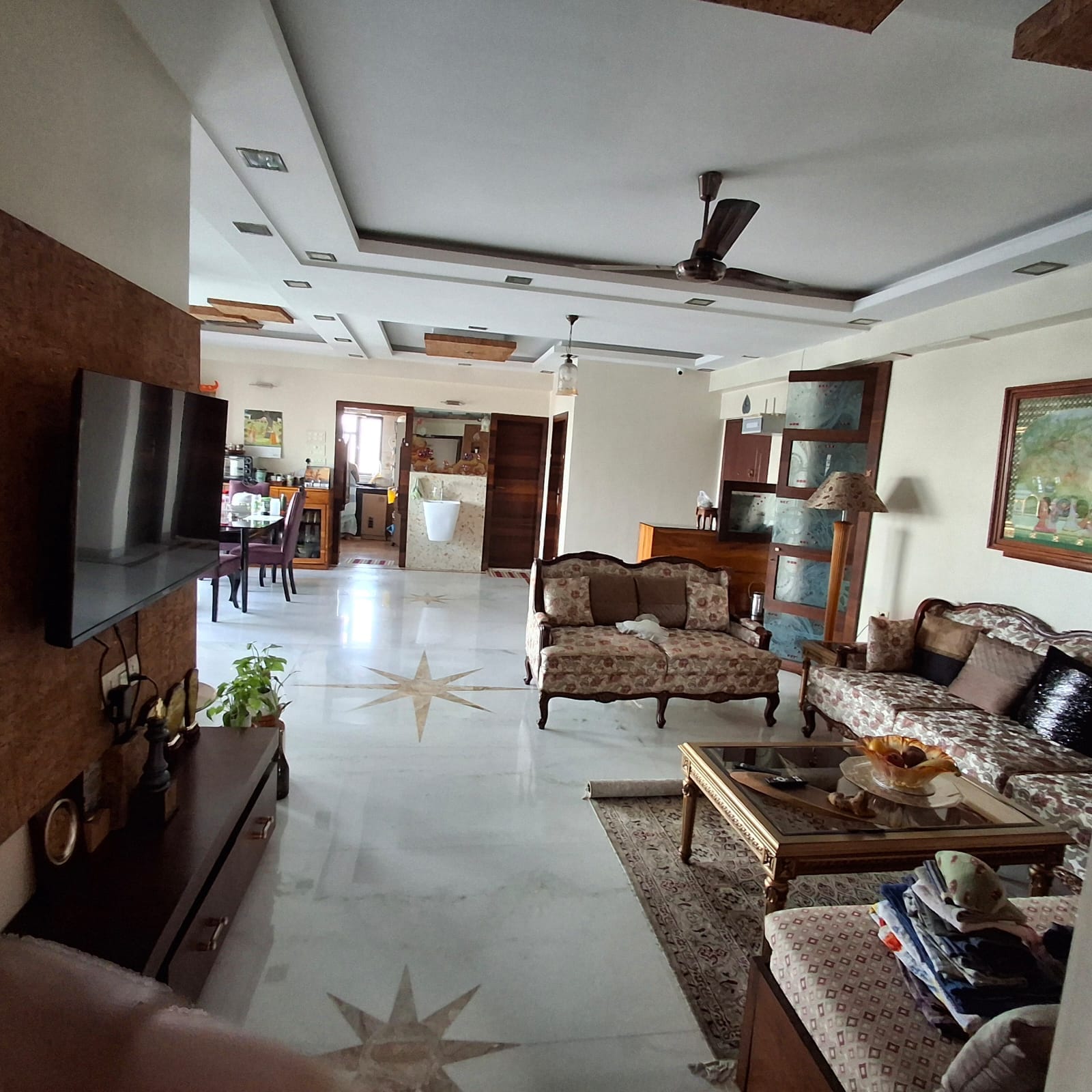 Premium 4 BHK Apartment for Sale in Sunflower Garden, Topsia, Kolkata